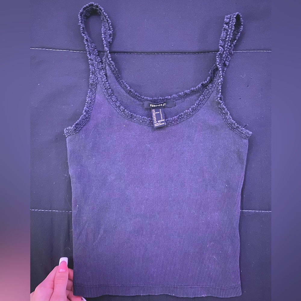 Forever 21 ribbed cropped black tank top